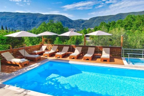 340m² Villa en Corfu, Greece No. 57863 3