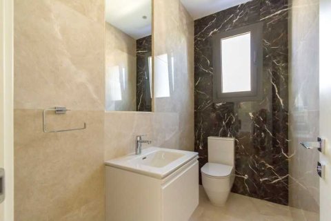 3 chambres Appartement à Limassol, Cyprus No. 64120 15