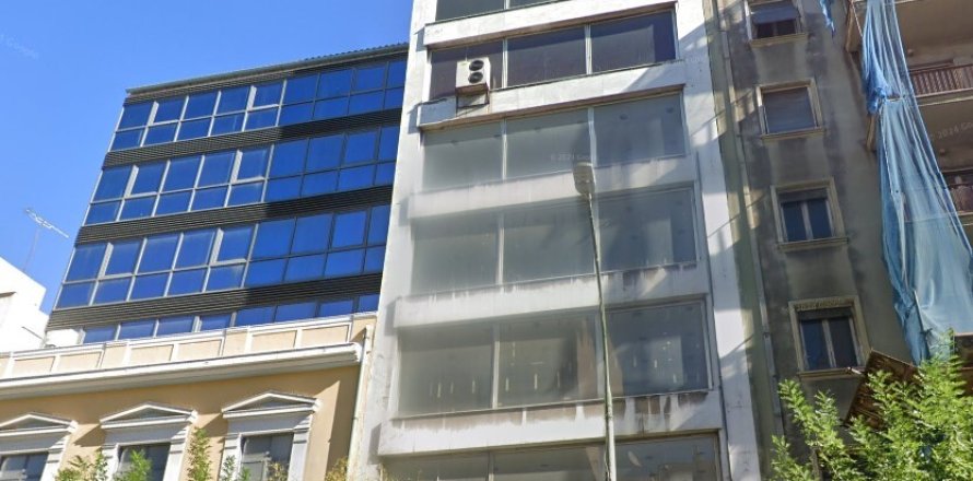 1101m² Building in Piraeus, Greece No. 108842