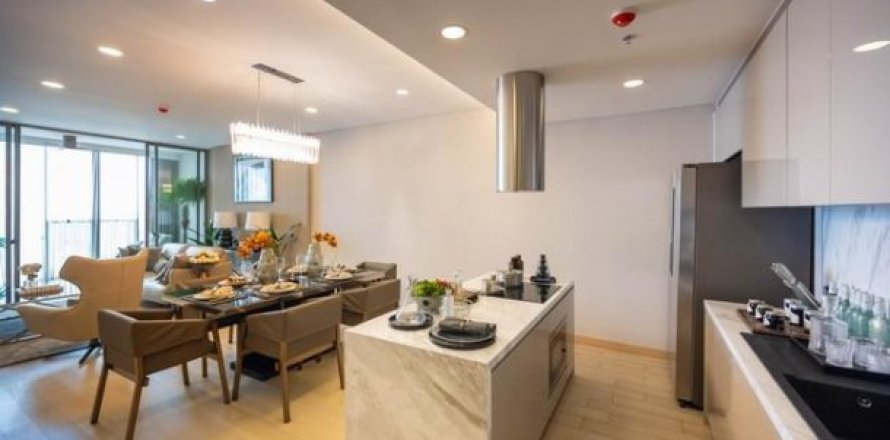 3 bedrooms Apartment in Bangkok, Thailand No. 95905