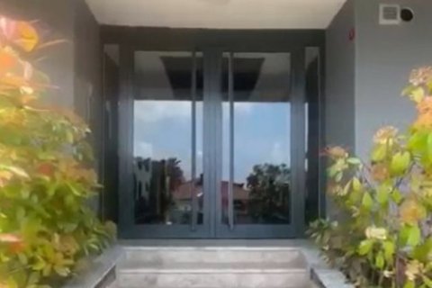 3 bedrooms Apartment in Istanbul, Turkey No. 114503