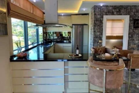 4 bedrooms Villa in Lien Chieu, Vietnam No. 15335 9