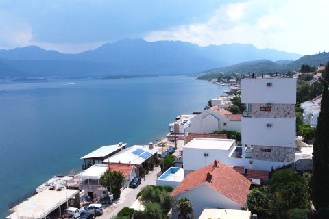 2 dormitorios Villa en Krashichi, Montenegro No. 104677 5