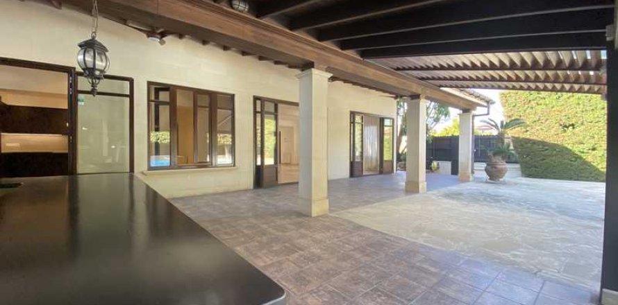 8 chambres House à Limassol, Cyprus No. 75639