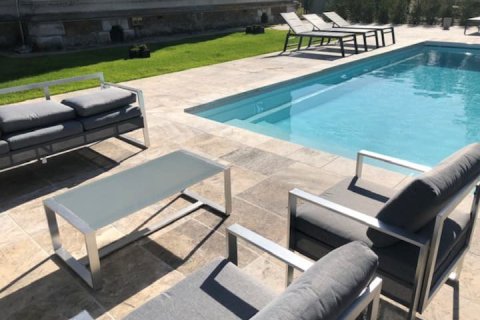 8 dormitorios  Castillos en Saint-Jean-aux-Bois, France No. 69450 3