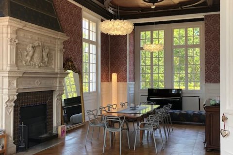 8 dormitorios  Castillos en Saint-Jean-aux-Bois, France No. 69450 6