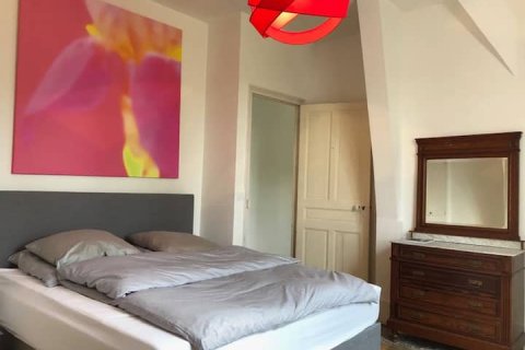 8 dormitorios  Castillos en Saint-Jean-aux-Bois, France No. 69450 19