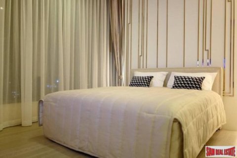 2 bedrooms Apartment in Bangkok, Thailand No. 96907 12