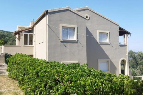5 bedrooms House in Corfu, Greece No. 109095 2