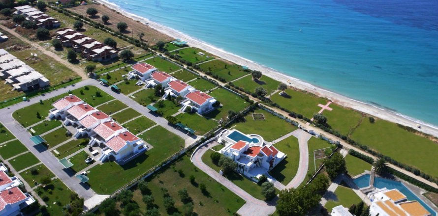 4 bedrooms Villa in Chalkidiki, Greece No. 104889