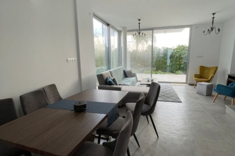 3 bedrooms House in Paphos, Cyprus No. 37184 2