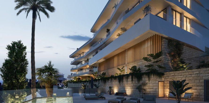 3 dormitorios Apartment en Fuengirola, Spain No. 111303