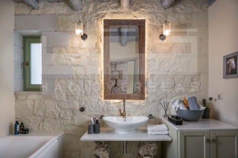 4 bedrooms Villa in Crete, Greece No. 24351 4