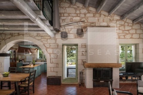 4 bedrooms Villa in Crete, Greece No. 24351 27