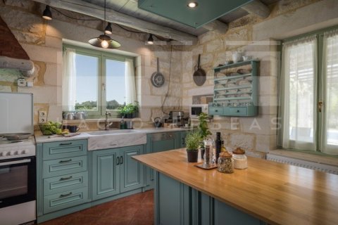 4 bedrooms Villa in Crete, Greece No. 24351 18