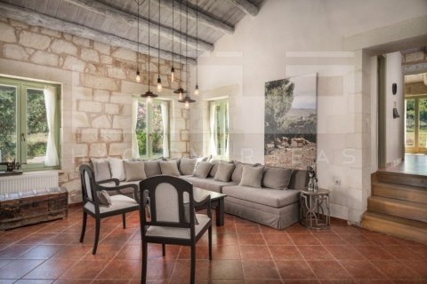 4 bedrooms Villa in Crete, Greece No. 24351 24