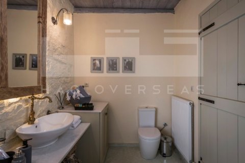 4 bedrooms Villa in Crete, Greece No. 24351 11