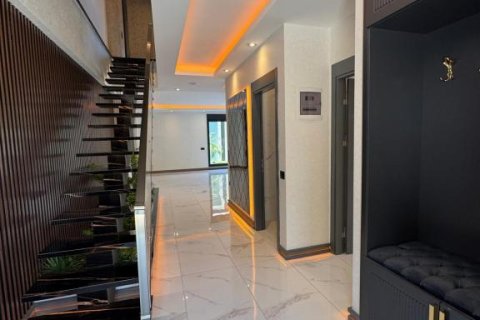 7 rooms Villa in Lien Chieu, Vietnam No. 95509 4