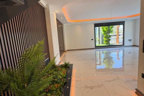 7 rooms Villa in Lien Chieu, Vietnam No. 95509 11