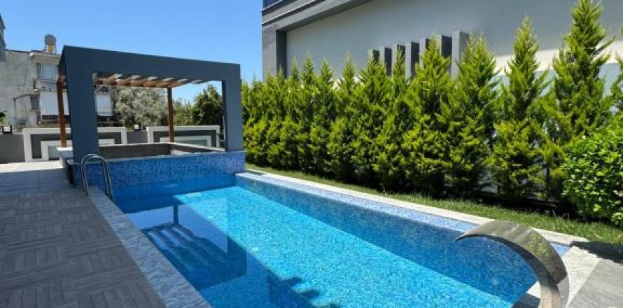 7 habitaciones Villa en Kargicak, Turkey No. 95509