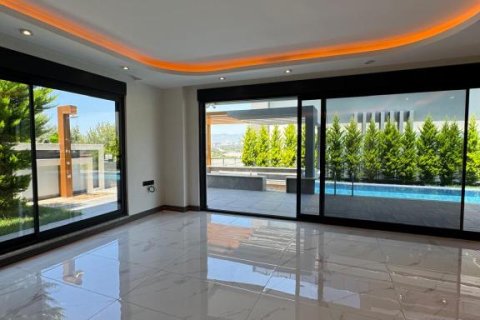 7 rooms Villa in Lien Chieu, Vietnam No. 95509 6