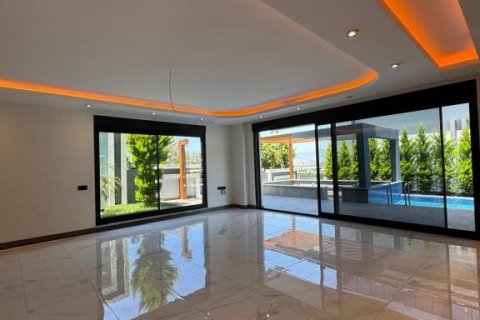 7 rooms Villa in Lien Chieu, Vietnam No. 95509 7