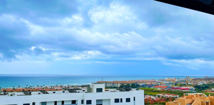 3 dormitorios Penthouse en Casares, Spain No. 83926