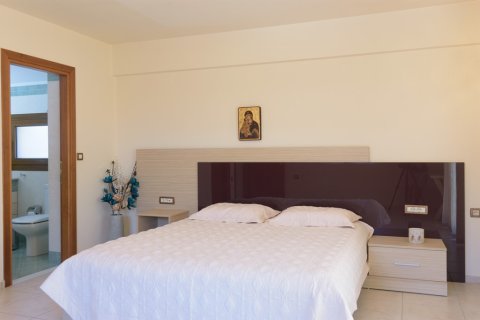 5 bedrooms House in Agios Nikolaos, Greece No. 109621 8