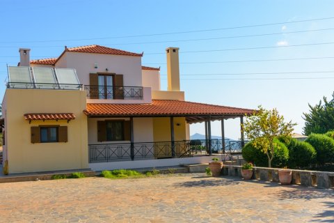 5 bedrooms House in Agios Nikolaos, Greece No. 109621