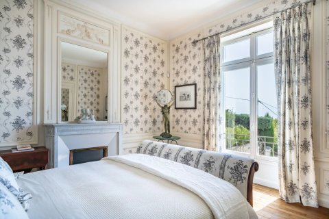 7 bedrooms Villa in Grasse, France No. 67237 26