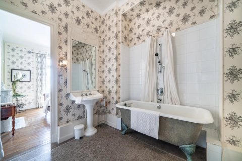 7 bedrooms Villa in Grasse, France No. 67237 27