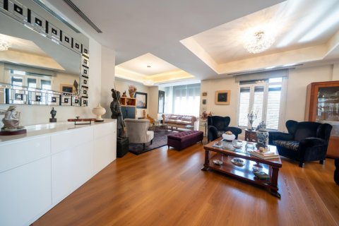 4 bedrooms Apartment in Valencia, Spain No. 110651