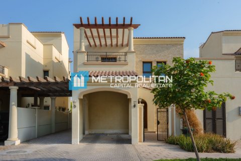 5 bedrooms Villa in Abu Dhabi, UAE No. 117506