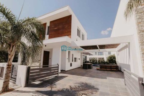 3 chambres House à Livadia, Cyprus No. 82762 3