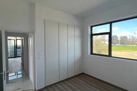2 bedrooms Apartment in Limassol, Cyprus No. 40749 5