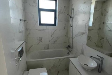 2 bedrooms Apartment in Limassol, Cyprus No. 40749 2