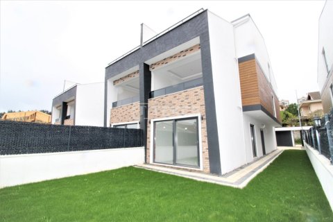 Вилла с 5 спальнями в Бурса, Турция №12991
