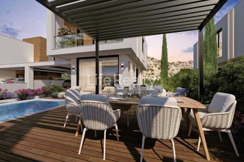 3 bedrooms House in Mouttagiaka, Cyprus No. 66490 6