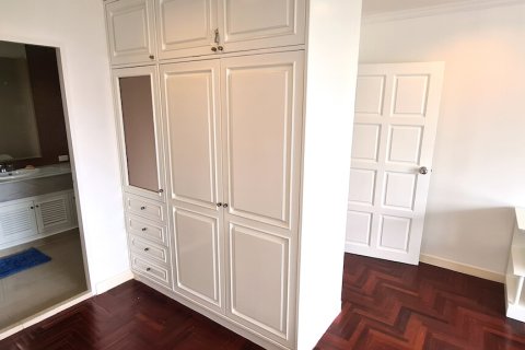 2 bedrooms Condo in Bangkok, Thailand No. 467 16