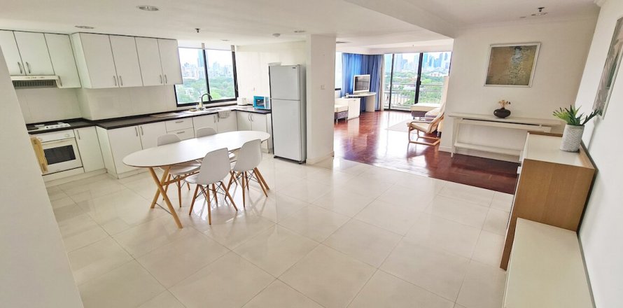 2 bedrooms Condo in Bangkok, Thailand No. 467