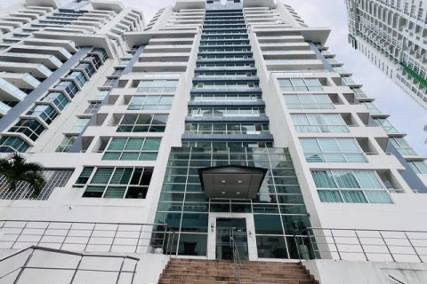 3 bedrooms Apartment in Panama City, Panama No. 126938 8