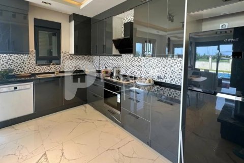 5 rooms Villa in Binh Hoa, Vietnam No. 14044 8