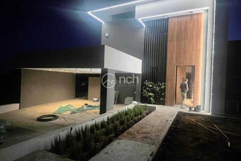 Вилла с 4 спальнями в Агиос Афанасиос, Кипр №42796 3