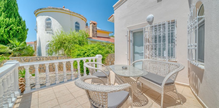 3 dormitorios Villa en Binh Duong, Vietnam No. 14896