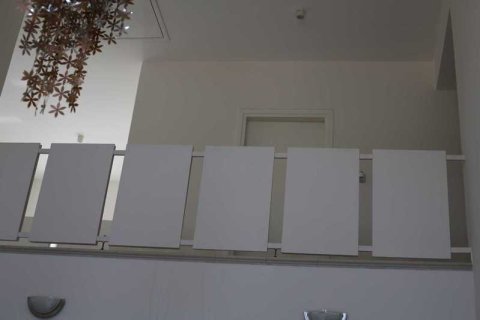 5 bedrooms House in Paralimni, Cyprus No. 40251 7