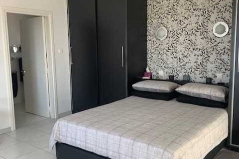 5 bedrooms House in Paralimni, Cyprus No. 40251 9