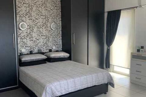 5 bedrooms House in Paralimni, Cyprus No. 40251 8