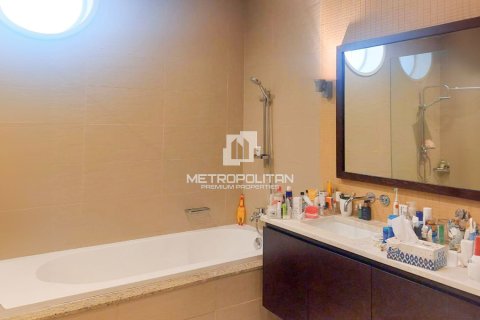 Квартира с 3 спальнями в Phuc Xa, Вьетнам №94086 12