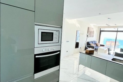 2 bedrooms Apartment in Tung Chung Pho, Vietnam No. 85399 8