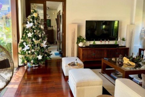 350m² Villa in Bang Tao, Thailand No. 97459 9